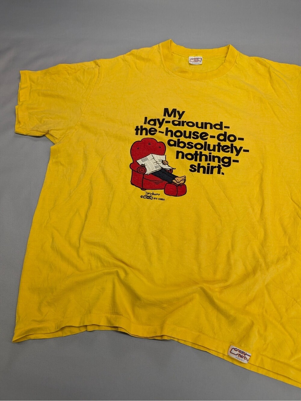 Vintage Crazy Shirts Hawaii Tee XL Yellow Lay Around 70s